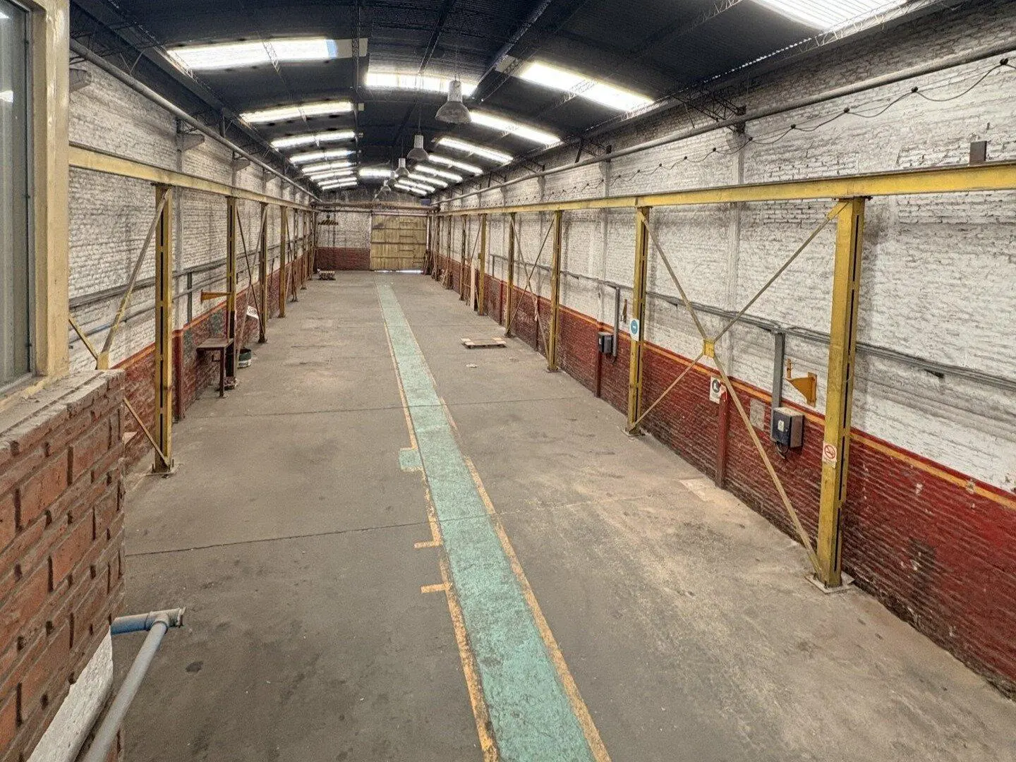 Nave 1.000 m² - Ovidio Lagos 5744 1