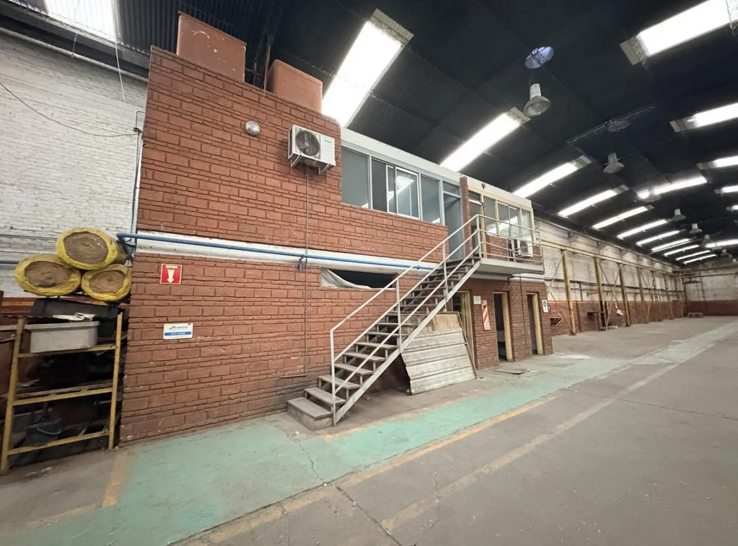 Nave 1.000 m² - Ovidio Lagos 5744 3