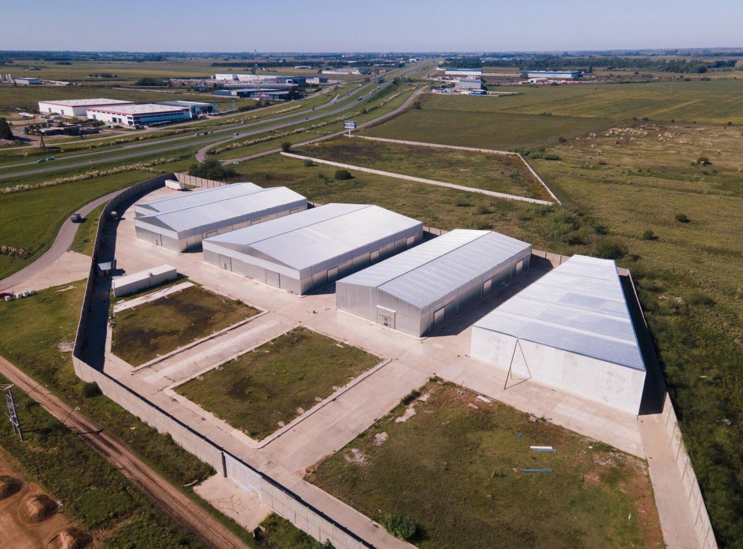 Nave Logística 1.900 m² - Autopista a Buenos Aires Km 3 - Centro Logistico