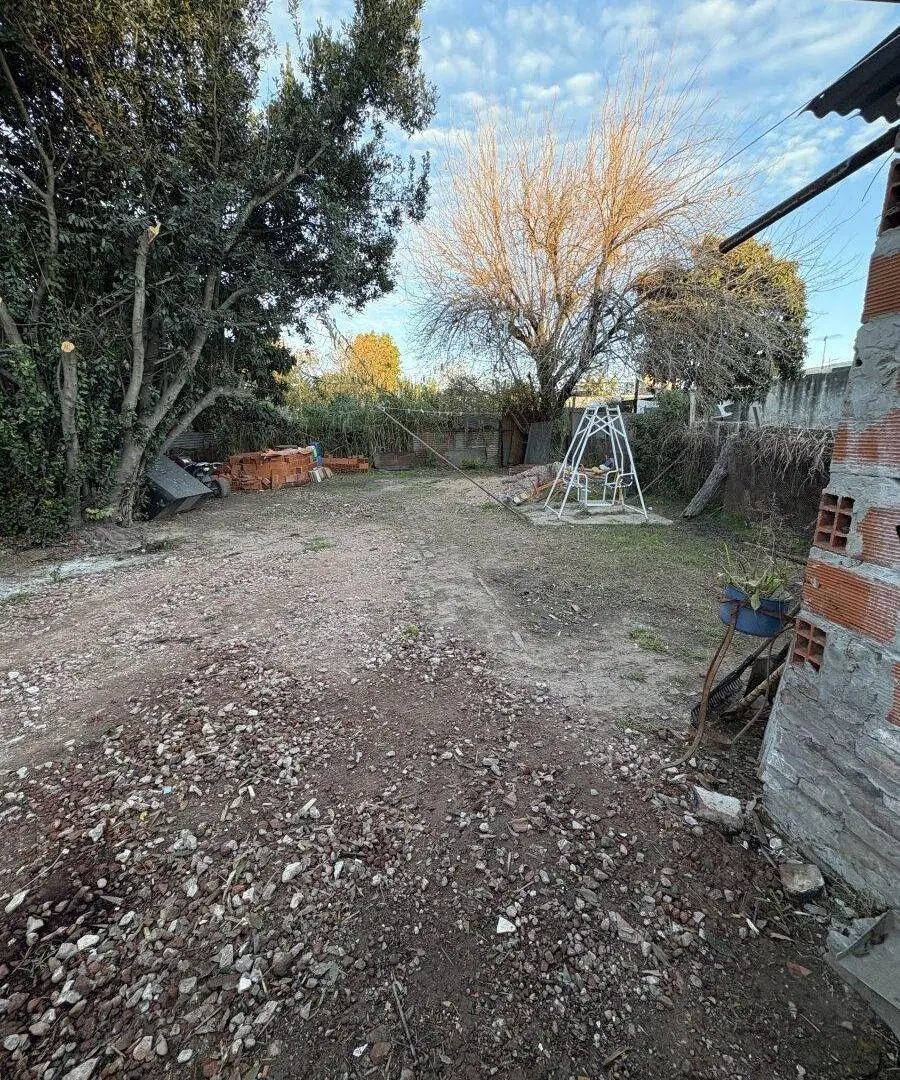 Casa de 2 dormitorios con quincho y parillero - San Martin 2161 8