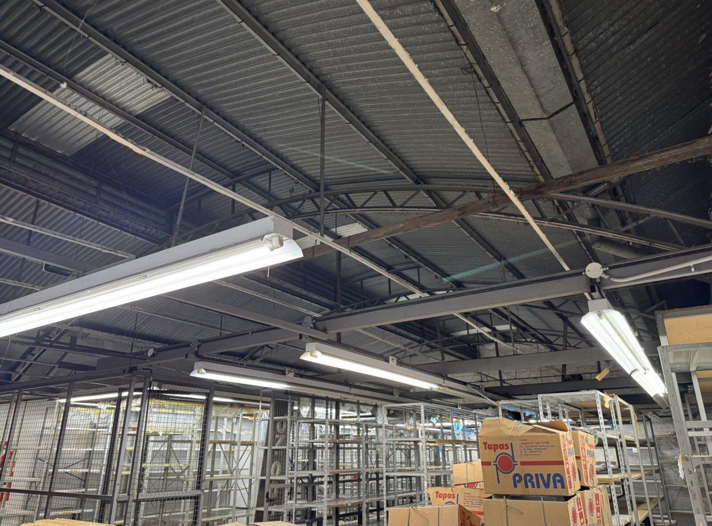 Foto de 9 de Julio 1849 - Local Comercial con Deposito en Alquiler | 813 m2, imagen 4