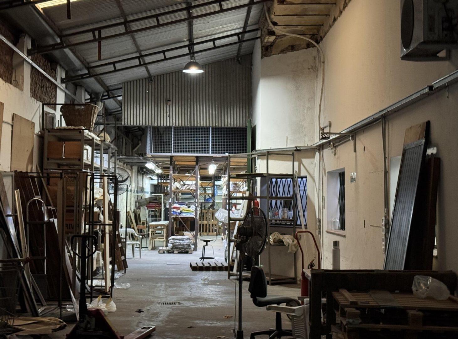 Foto de 9 de Julio 1849 - Local Comercial con Deposito en Alquiler | 813 m2, imagen 2