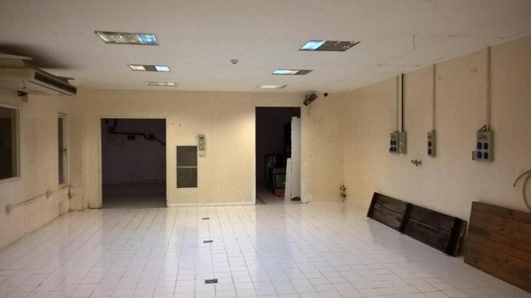 Foto de Constitución 2298 - Local y galpón en venta - 350 m2, imagen 3
