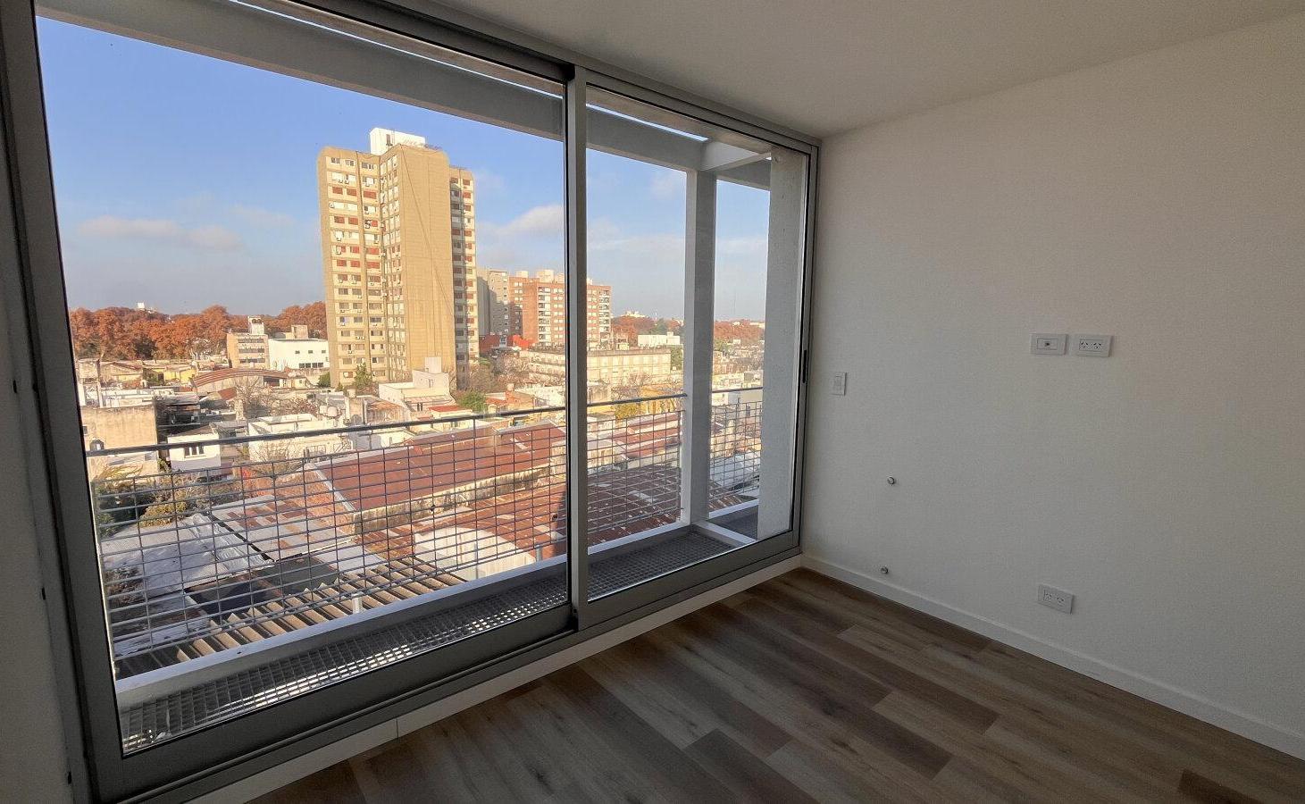 Foto de Viamonte 671 | 3 dormitorios | Terraza exclusiva y baulera, imagen 4