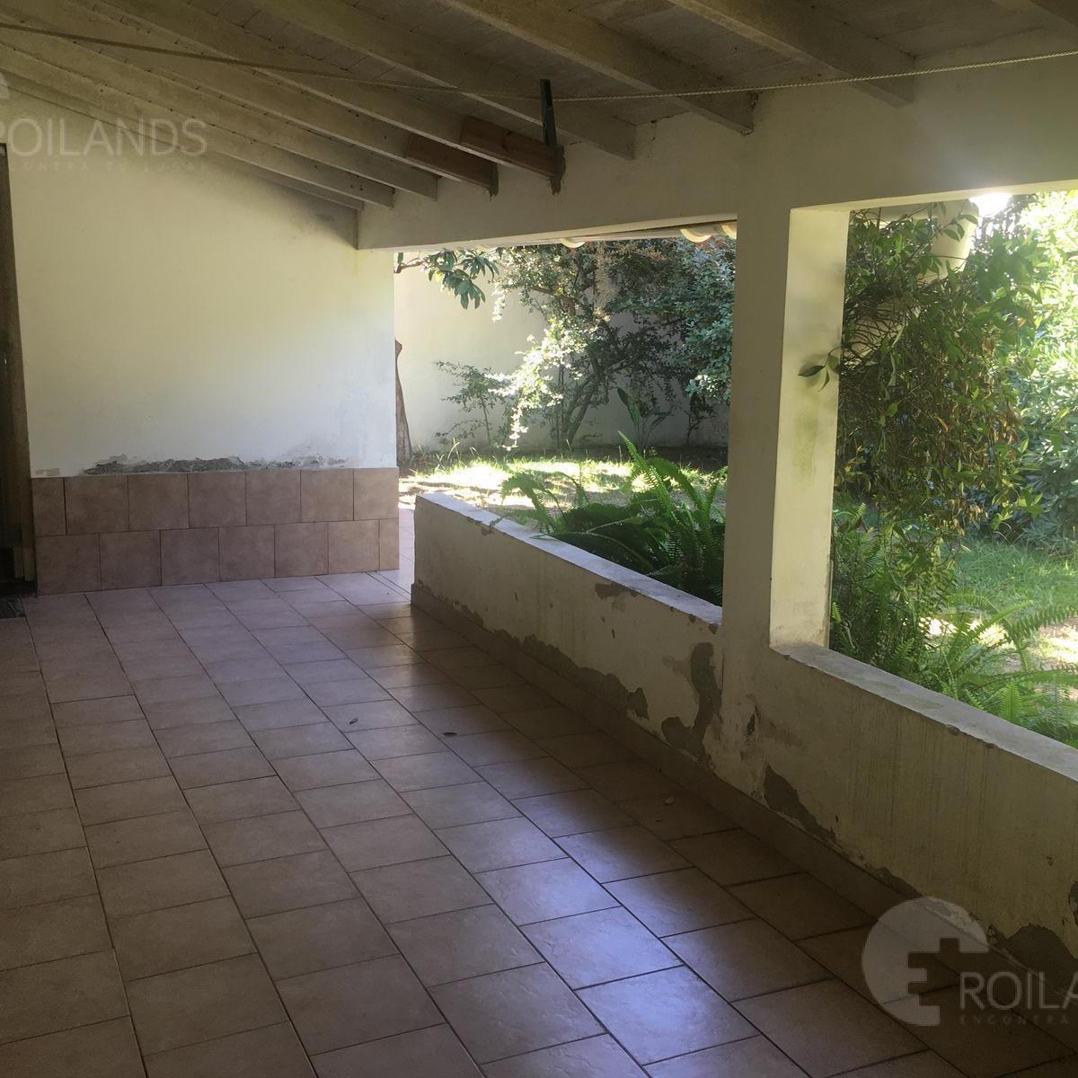 Venta Casa, Chalet de 4 Amb. con Cochera Doble en Mar del Tuyú 1