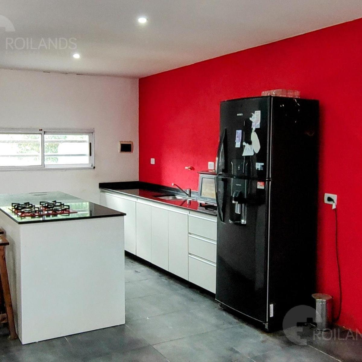 Venta Casa 4 Ambientes en 2 Plantas con Pileta en Barrio Altos de Podesta 4