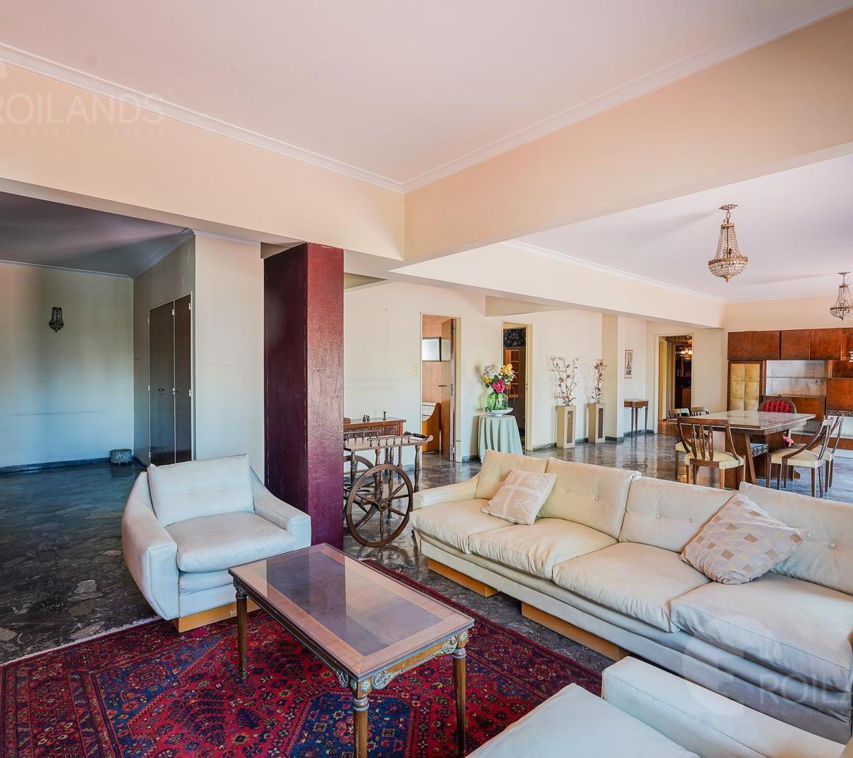 Venta Departamento 7 Ambientes con Balcón Aterrazado y Dependencia en Parque Centenario 5