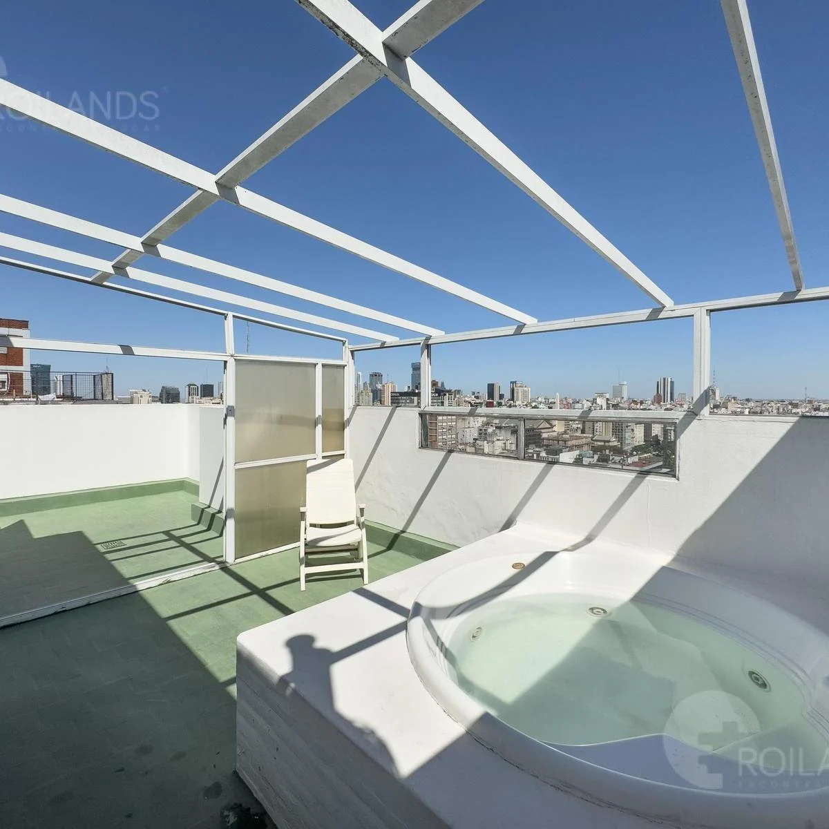Venta Departamento 4 Ambientes Tipo Triplex con Terraza y Cochera en Recoleta 2