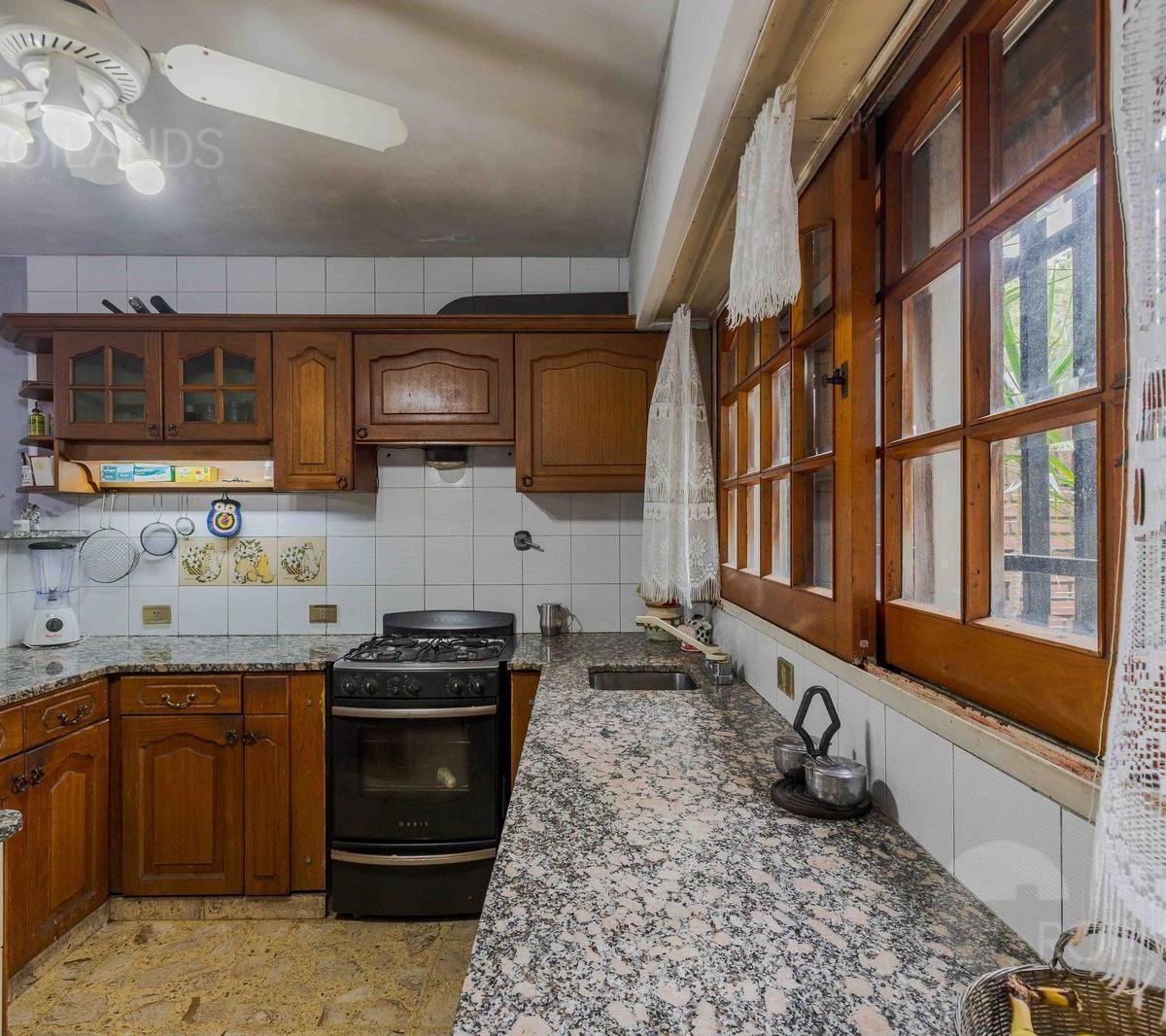 Venta Casa 8 Amb Balcón Patio Terraza Cochera Monte Castro 5