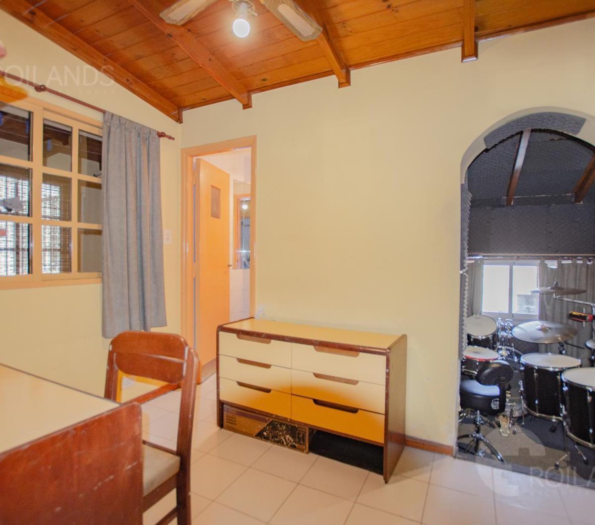 Venta Casa 7 Ambientes en 2 Plantas con Terraza, Quincho y P 5
