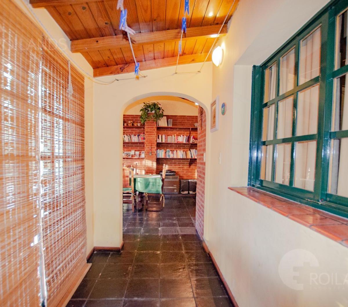 Venta Casa 7 Ambientes en 2 Plantas con Terraza, Quincho y P 1
