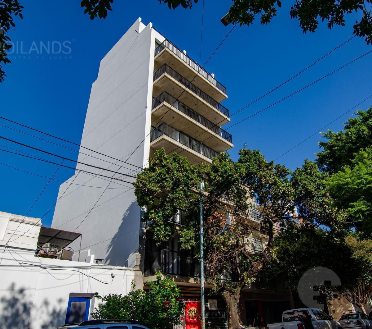 Venta Departamento 3 Ambientes con Balcón y Terraza en Villa Urquiza 2