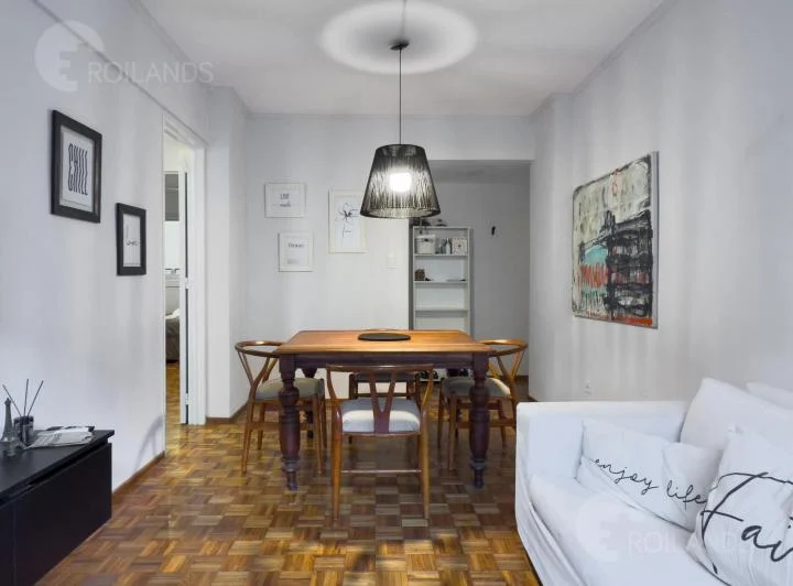 Venta Departamento con cochera 3 ambientes impecable en San Nicolás 2