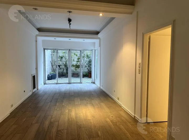 Venta Departamento 5 Ambientes con Patio en  Recoleta 4