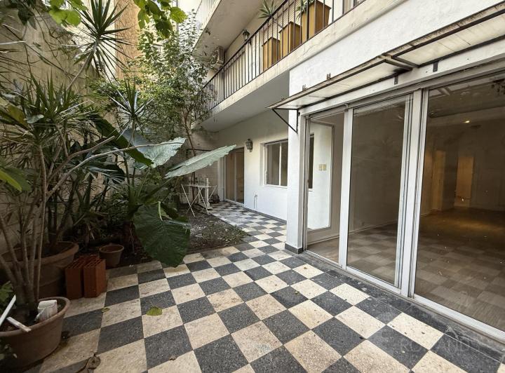 Venta Departamento 5 Ambientes con Patio en  Recoleta 5