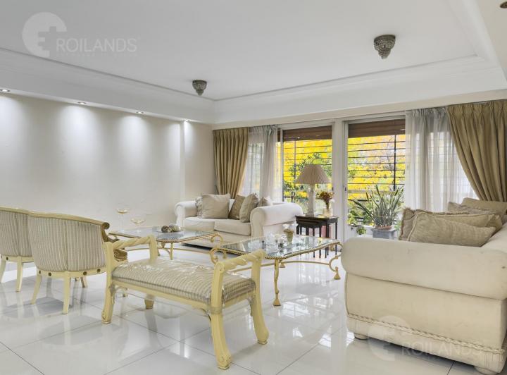 Venta Departamento 4 Ambientes Balcon Cochera Flores 5