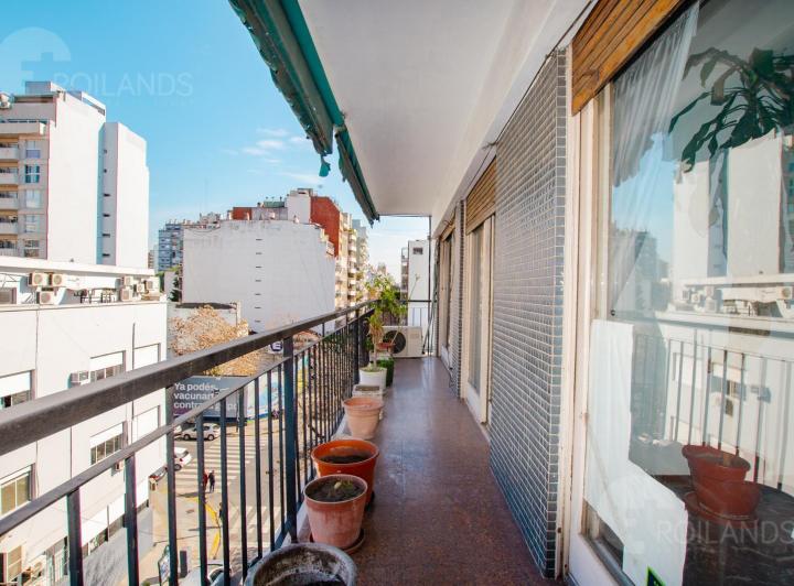 Venta Departamento 5 Ambientes  con Dependencia, Balcón y Cochera en Belgrano 2