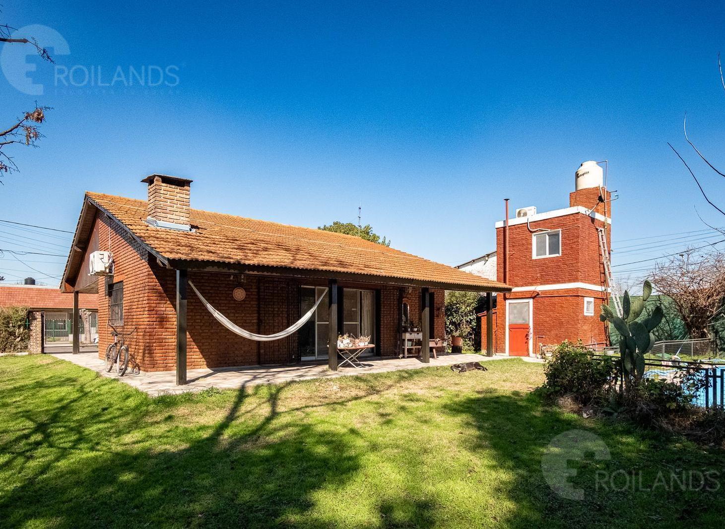 Venta Casa Quinta, 4 amb con importante lote y pileta en Malvinas Argentinas