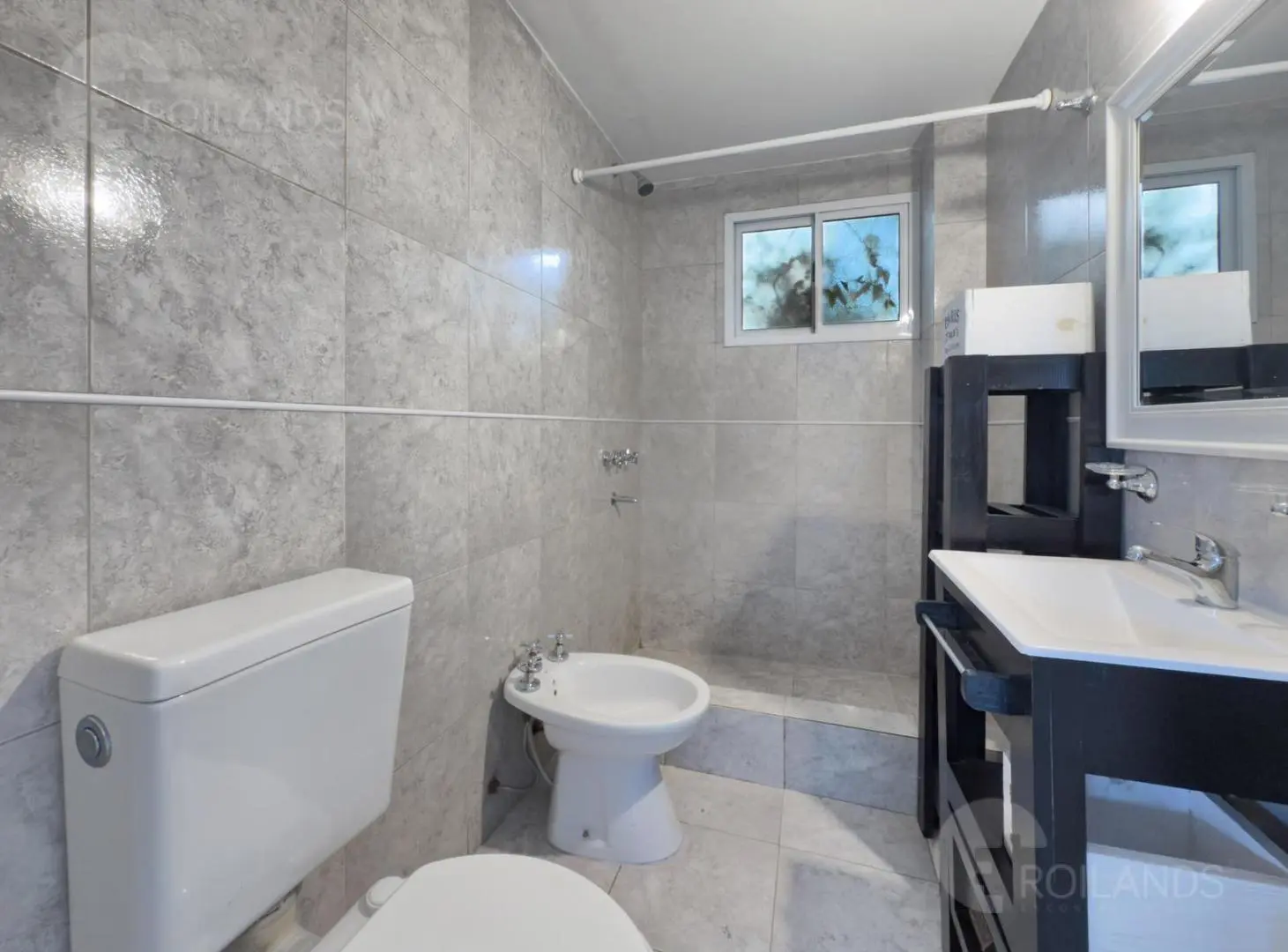 Monoambiente en VENTA en Morón ,  Belgrano al 1000 4