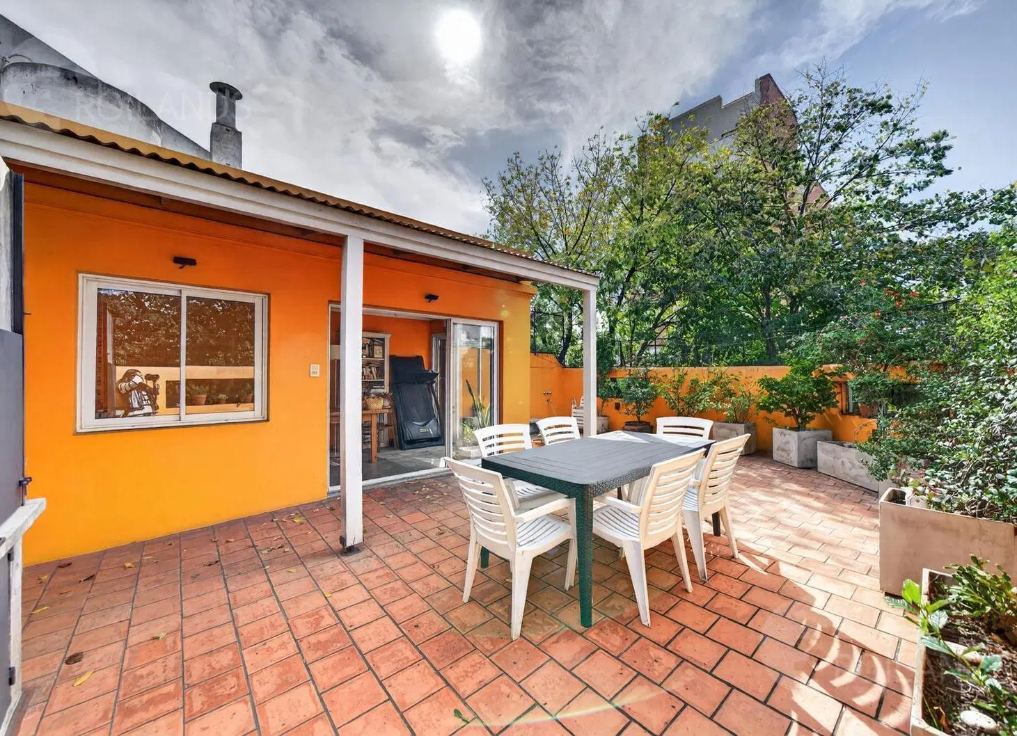 Casa estilo inglés completamente refaccionada 3