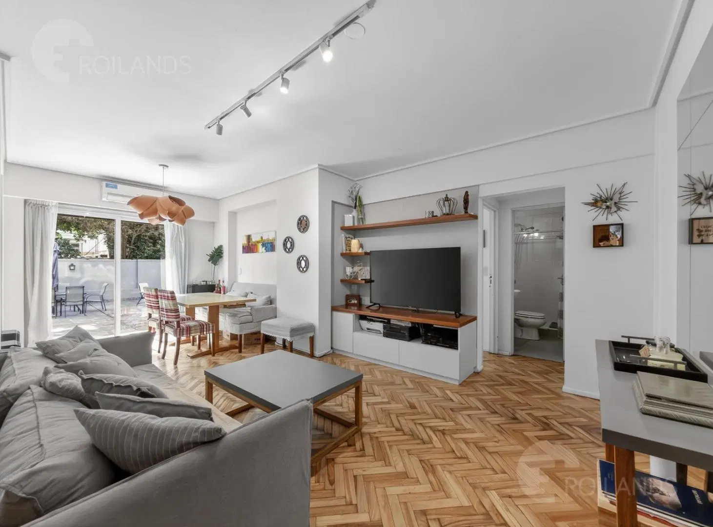 VENTA Departamento 3 ambientes gran patio cochera en Colegiales 5