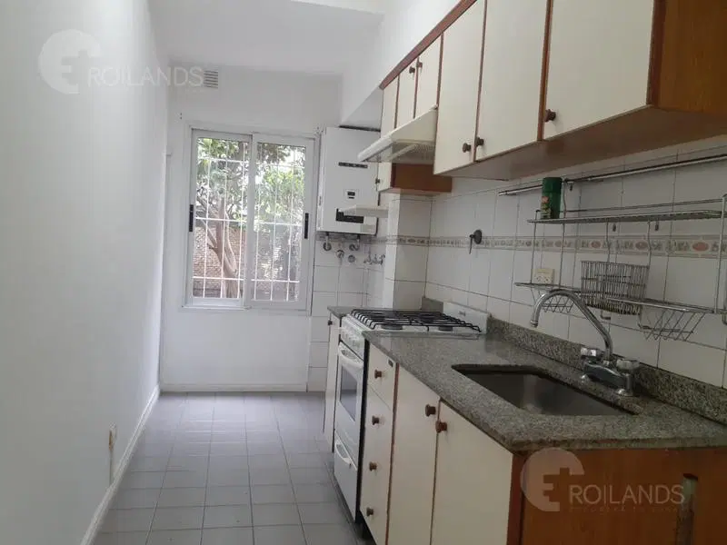 Venta Departamento 2 ambientes con patio jardín parrilla Villa Real Villa Devoto 2