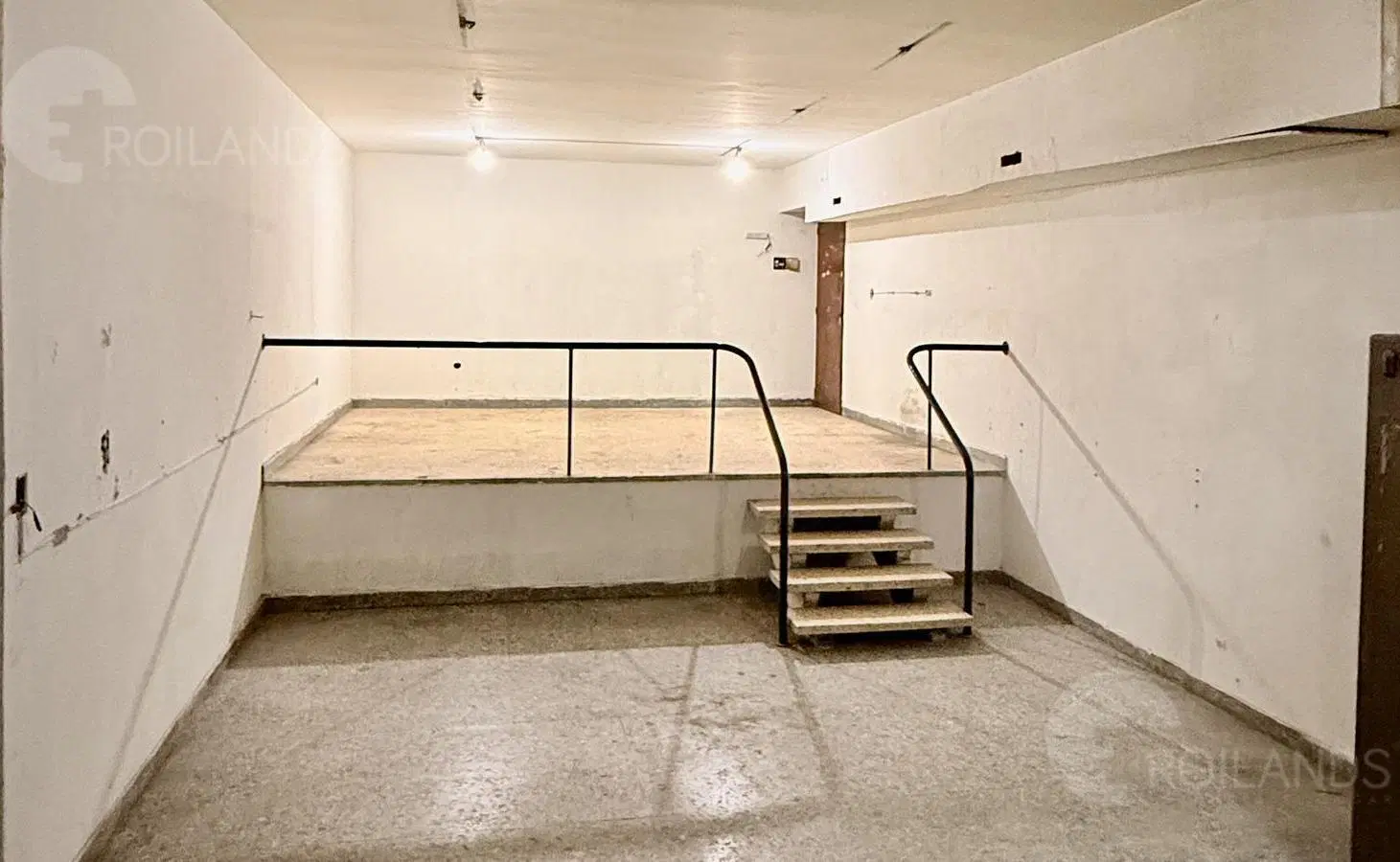 Venta Depósito en San Nicolás Microcentro Retiro 3