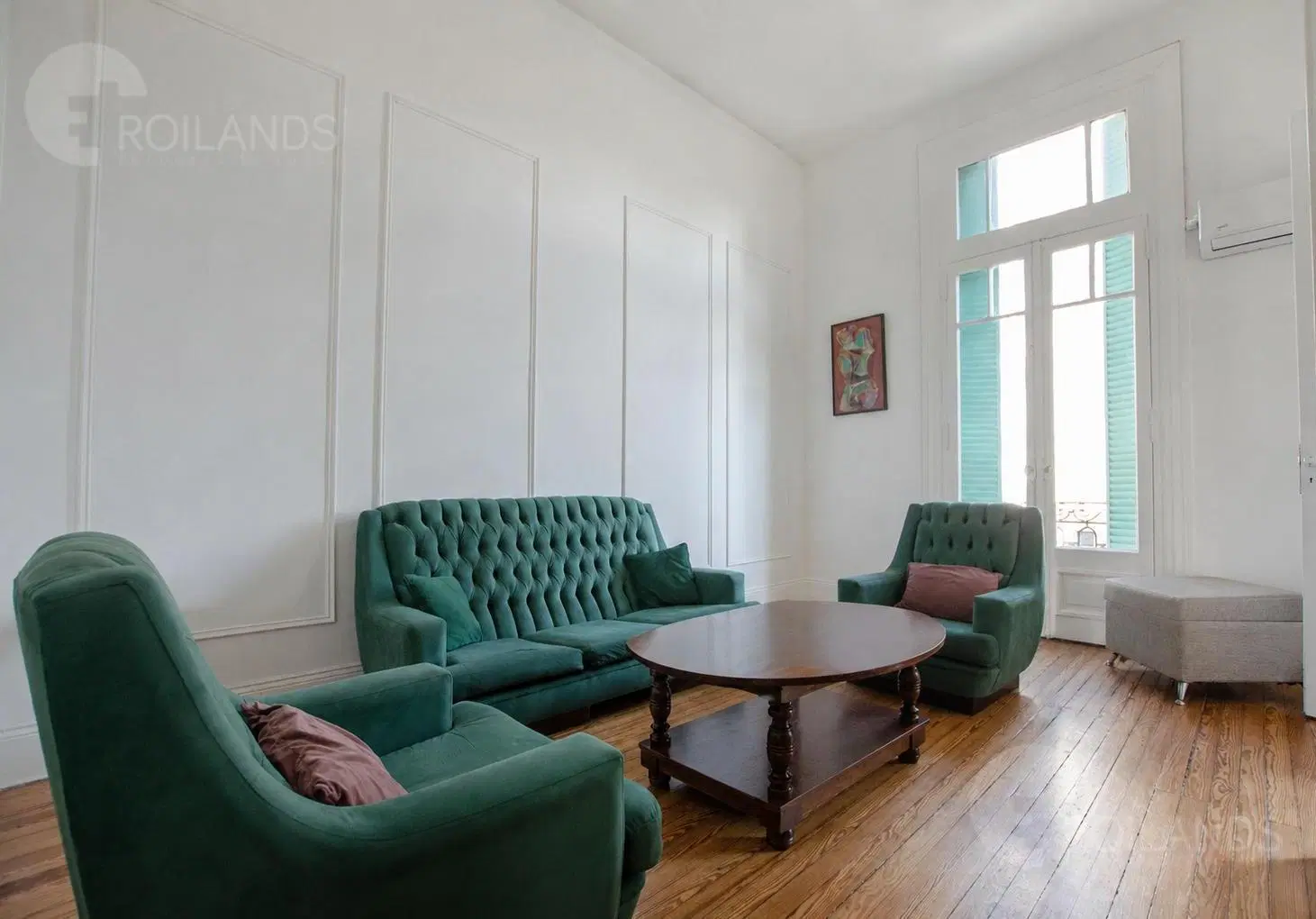 Venta PH 6 Ambientes Refaccionado con Balcón y Galería en Monserrat 2