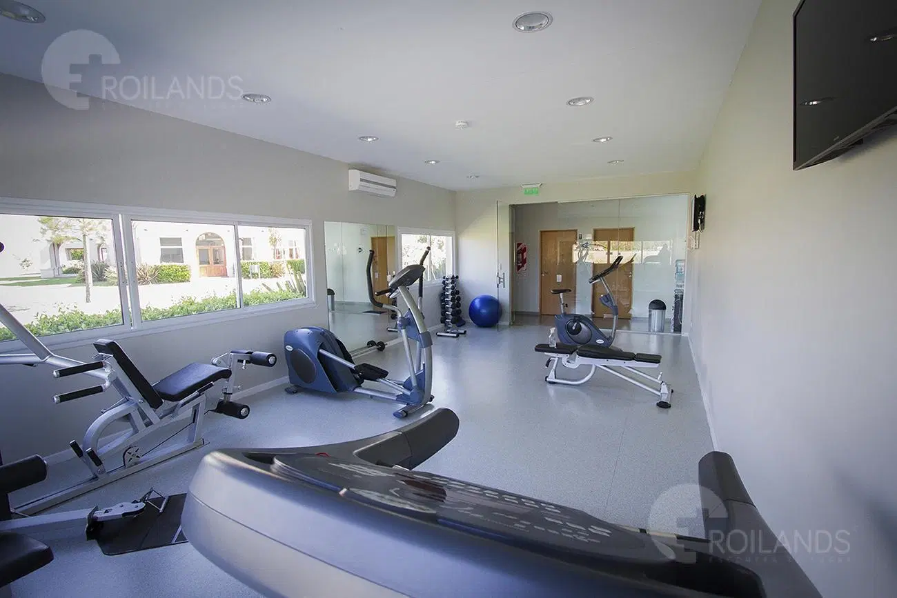 Venta Terreno con proyecto de construcción aprobado Área 60 Amenities Premium 4