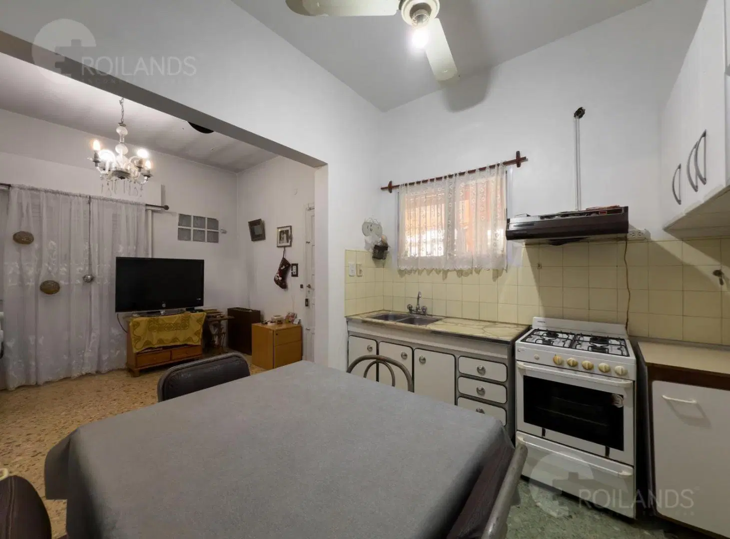 Venta Casa con parque y pileta Quilmes Apto Crédito 4