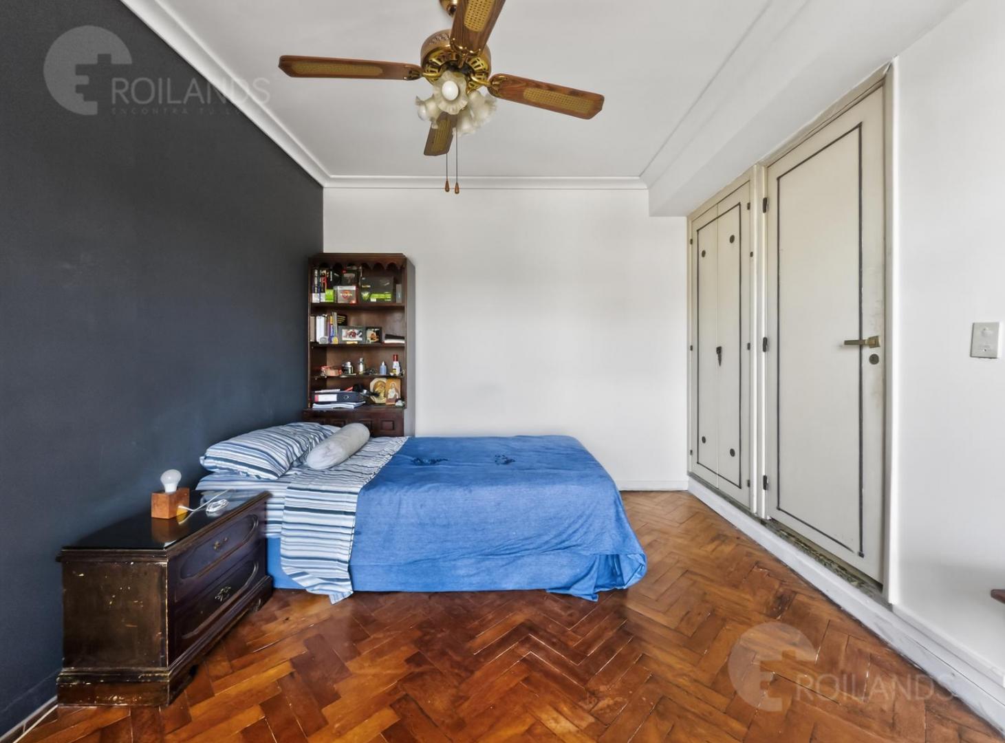 VENTA imponente casa, triple lote, pileta quincho cocheras en Castelar