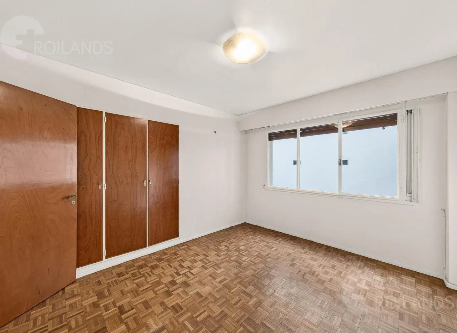 Venta Departamento de categoría de 4 ambientes con balcón cochera, baulera en Recoleta 5