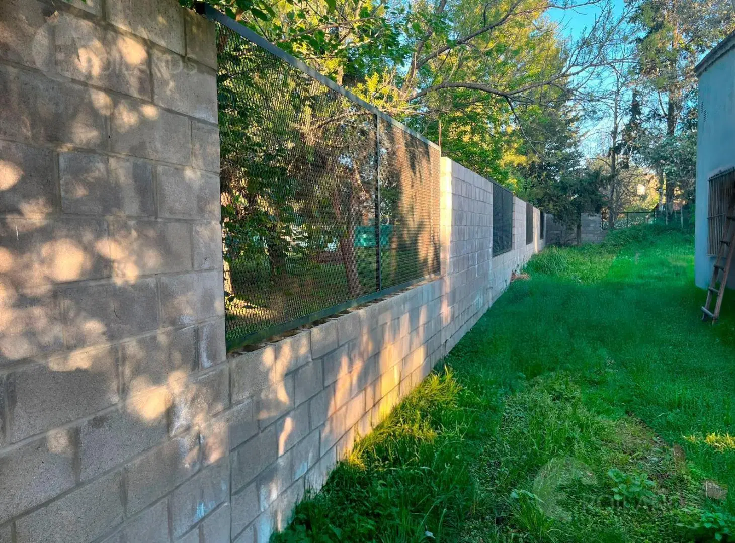 Terreno de 26.000 m2 en Champagnat, Pilar 5