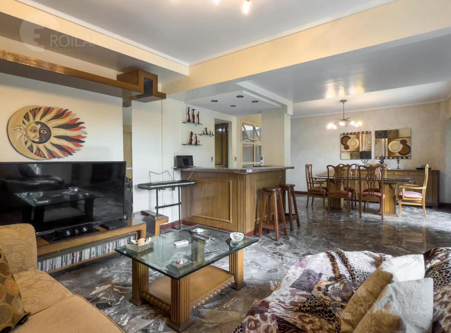 Venta Departamento 5 ambientes con dependencia, Villa del Parque 2
