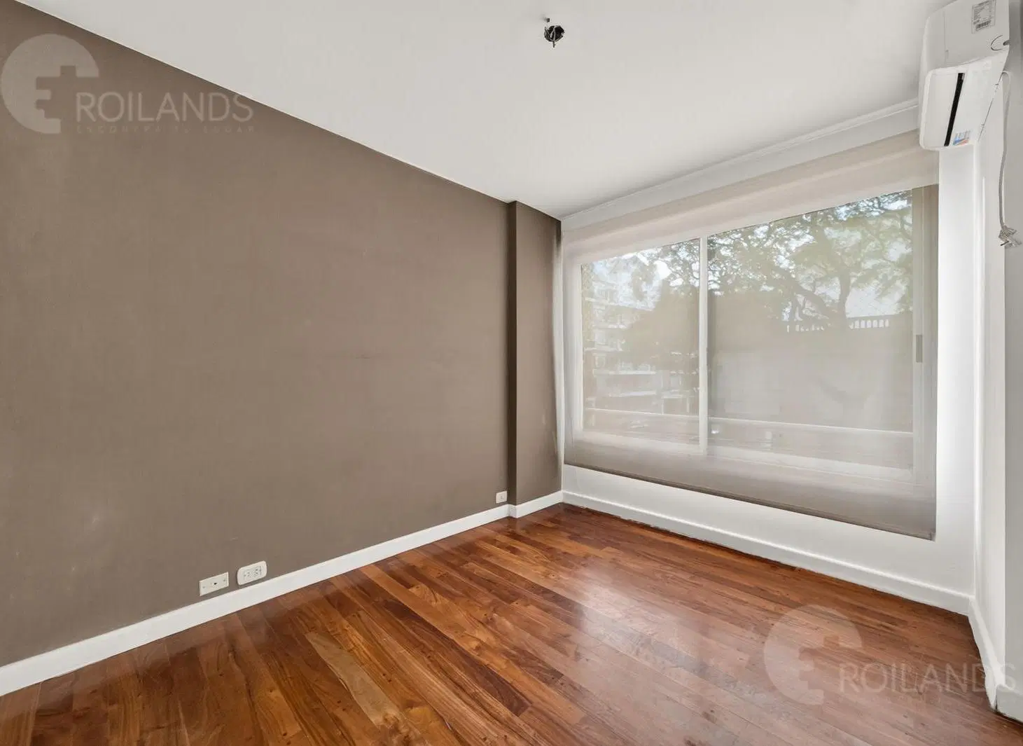 Piso de 3 ambientes con habitación en suite y cochera - NO APTO CRÉDITO 5