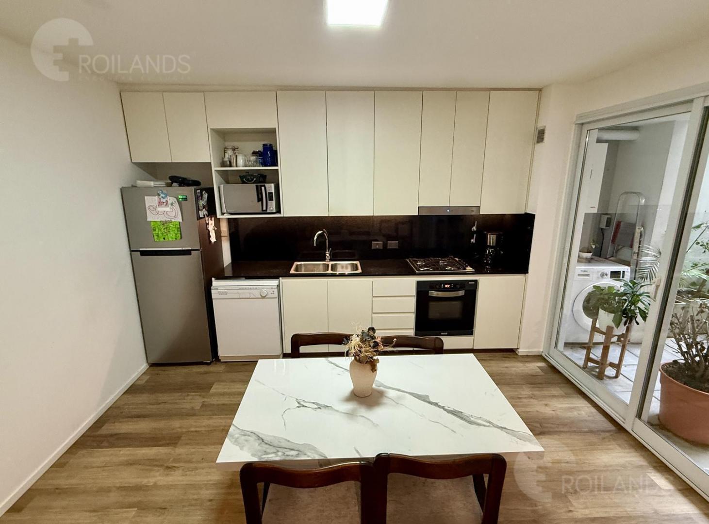 Foto de Departamento 2 ambiente con Patio y cochera en planta Baja, imagen 3