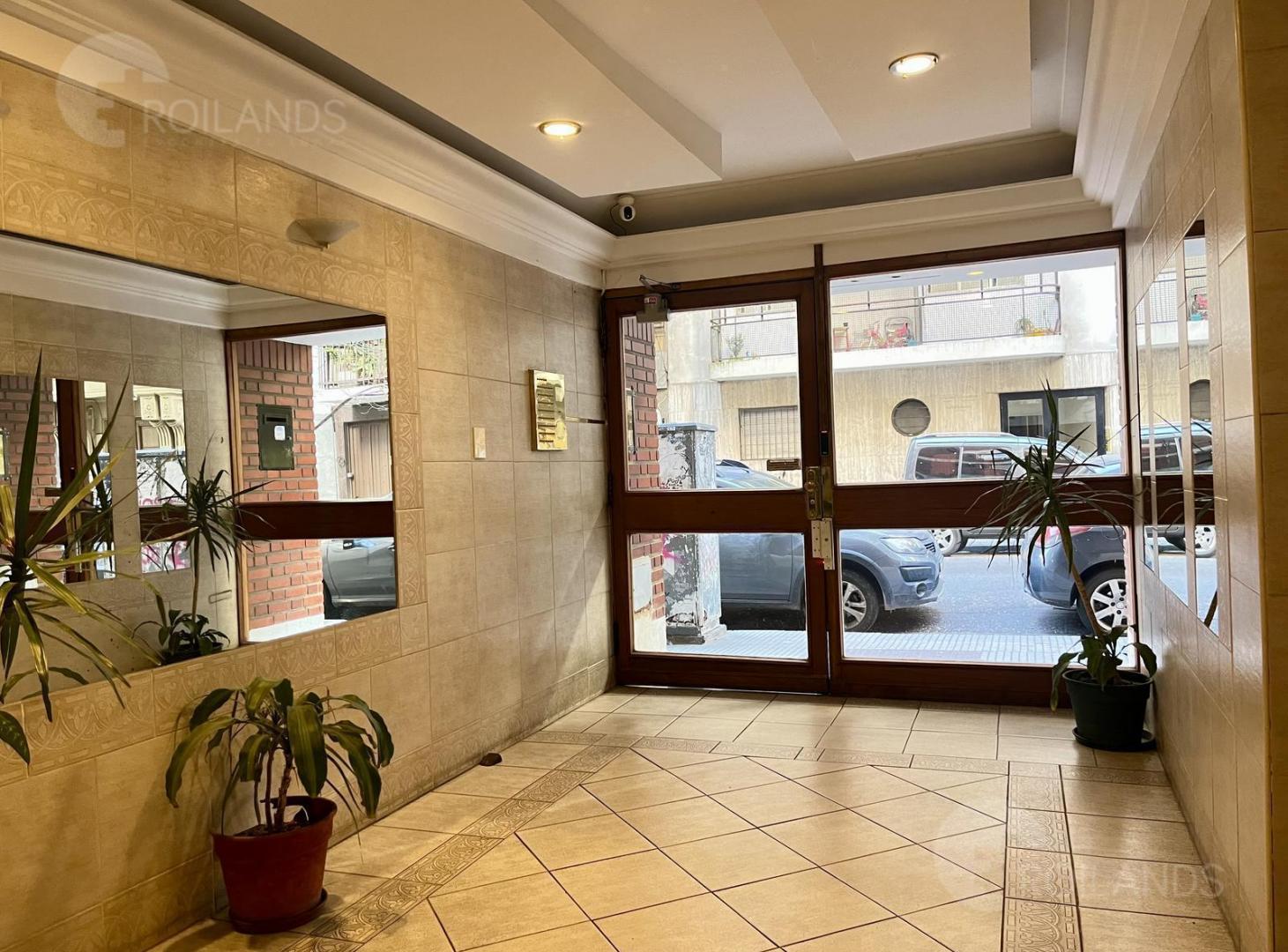 Foto de OPORTUNIDAD VENTA MONOAMBIENTE APTO PROFESIONAL EN EL BOTÁNICO PALERMO, imagen 2