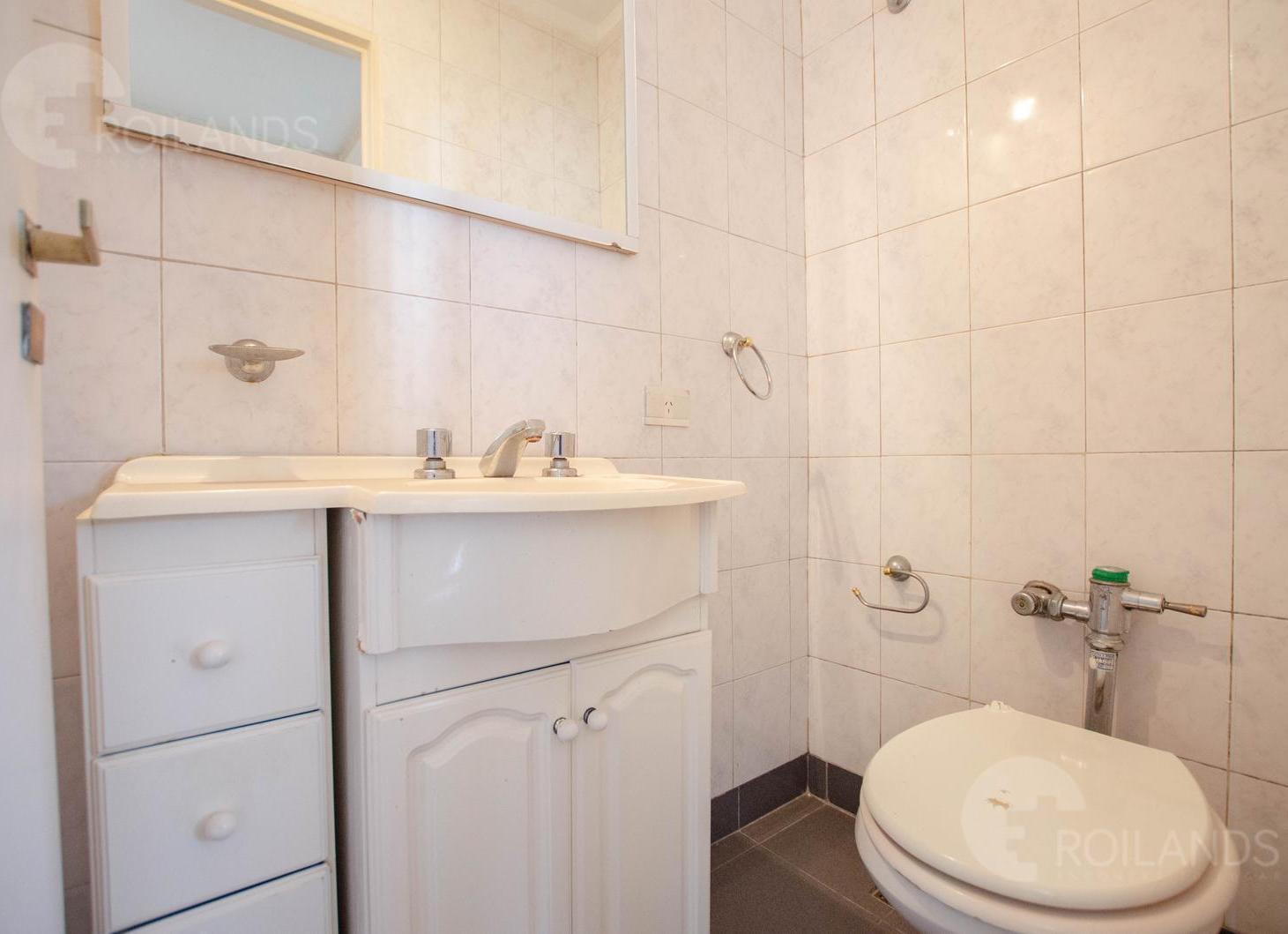 Foto de VENTA DEPARTAMENTO 3 AMBIENTES + DEPEDENCIA CON BALCON EN BELGRANO, imagen 2