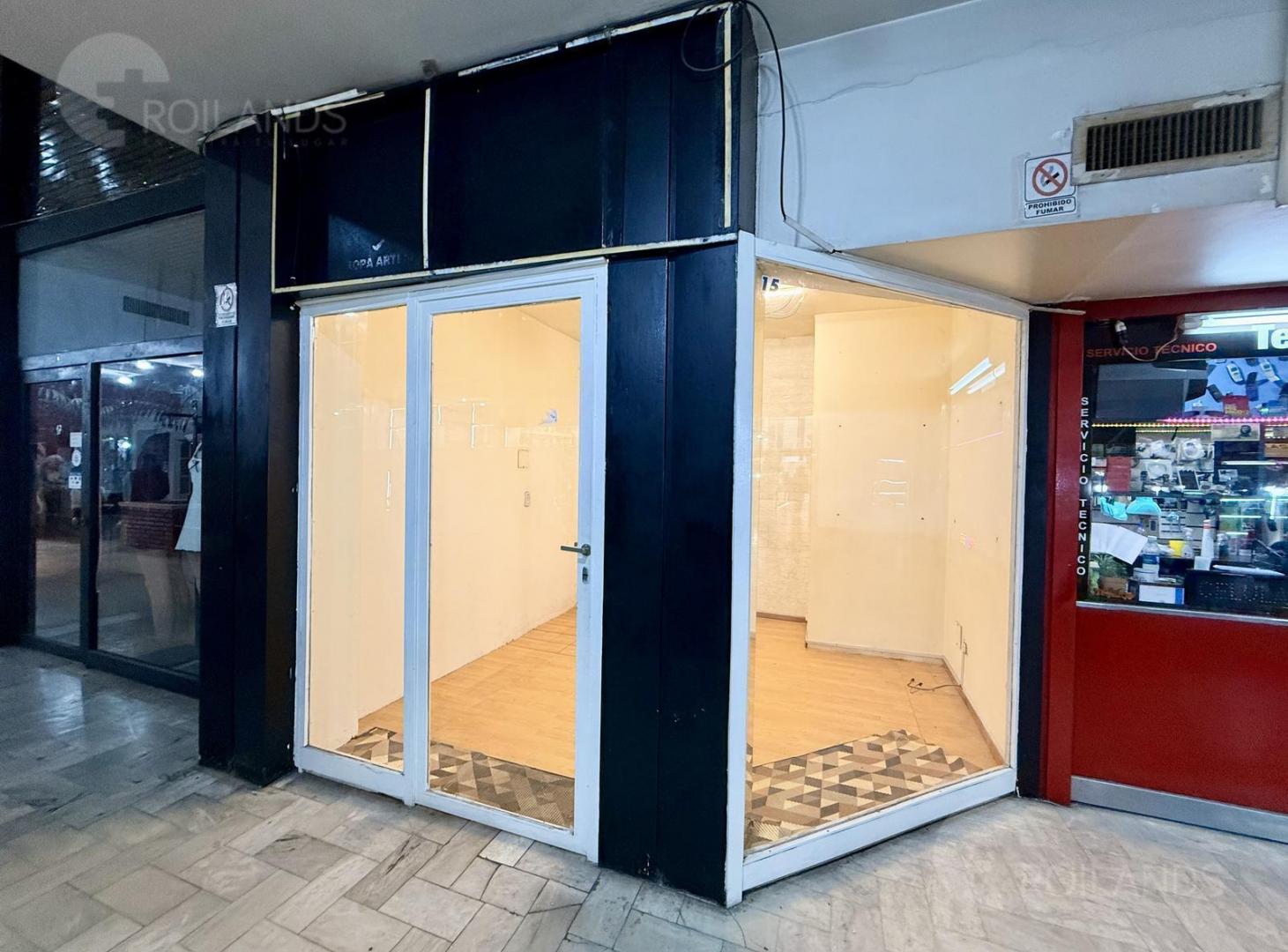 Foto de Alquiler local comercial en Galería Flores Center, imagen 2