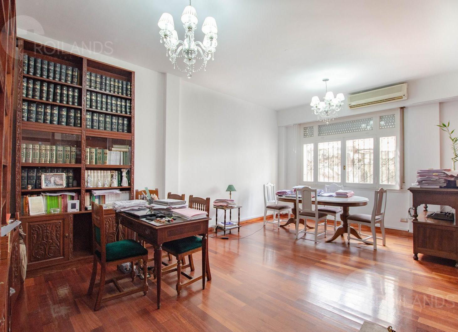 Foto de Venta Oficina 4 ambientes con Patio NO APTO VIVIENDA en Retiro, imagen 1