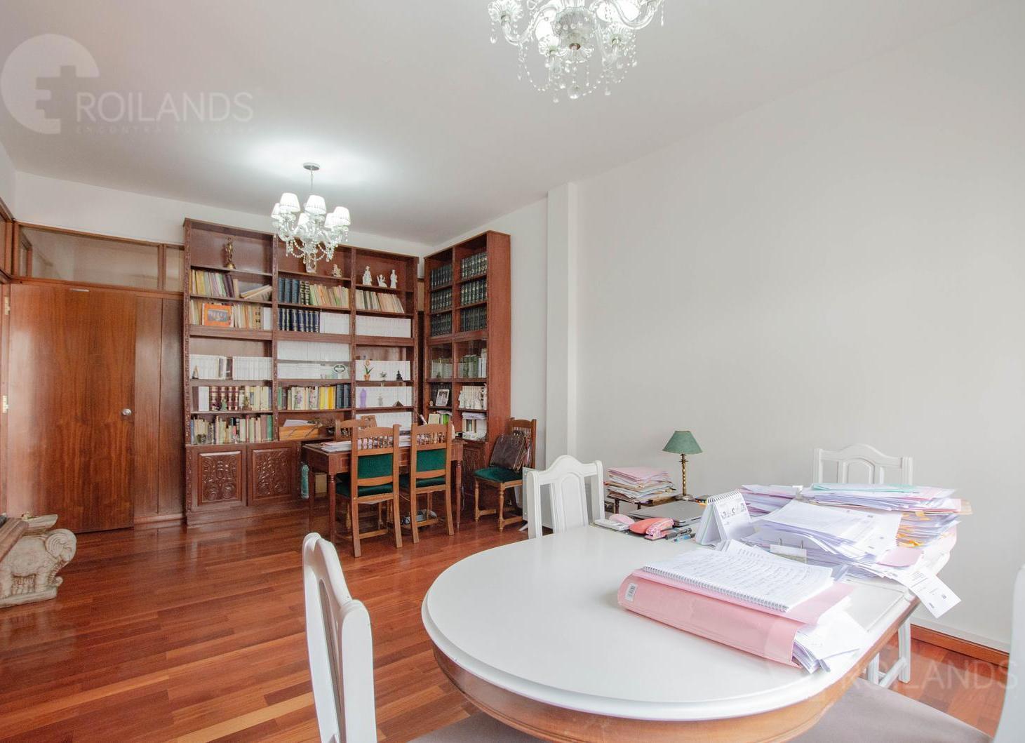 Foto de Venta Oficina 4 ambientes con Patio NO APTO VIVIENDA en Retiro, imagen 1