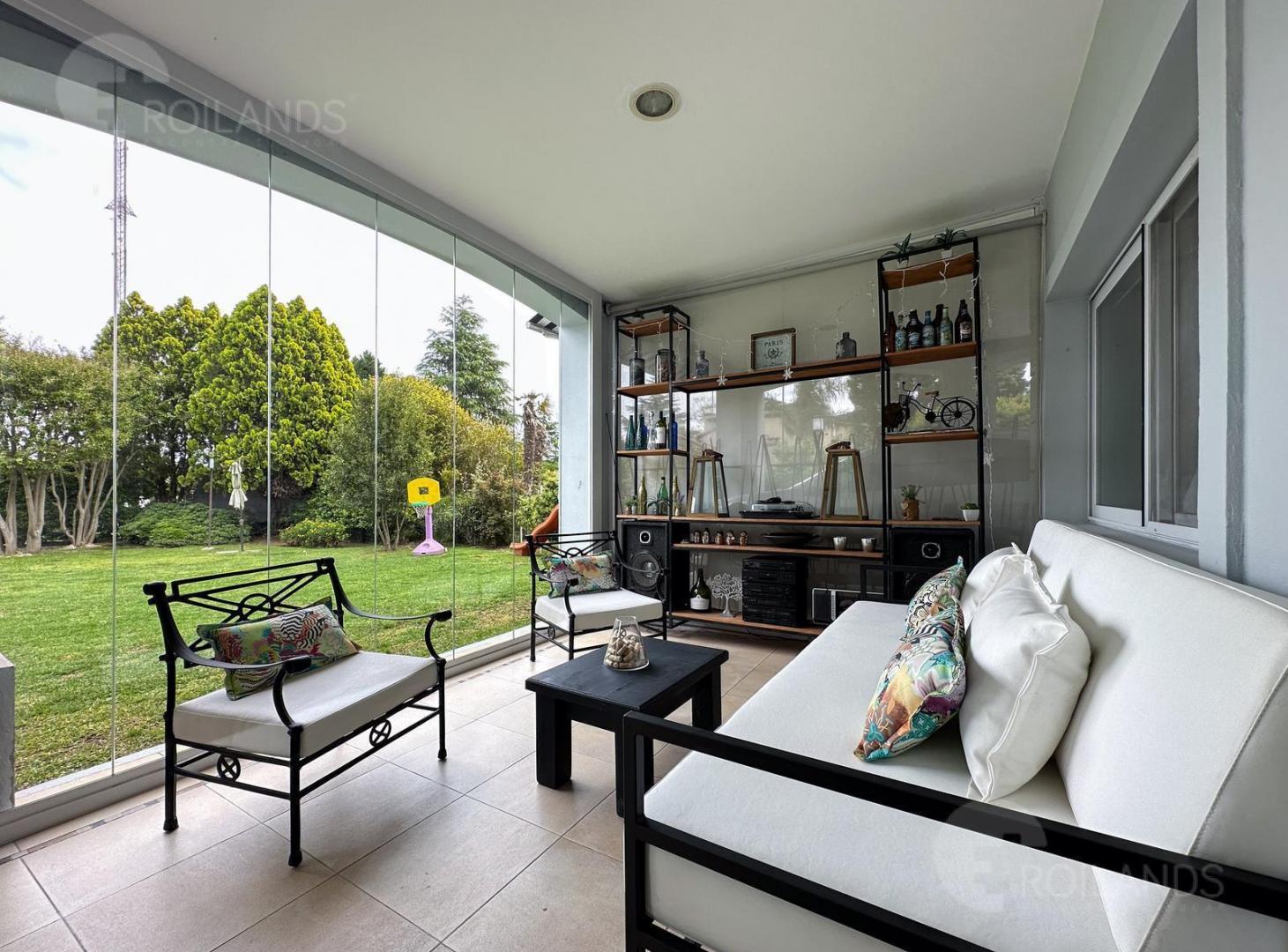 Foto de En Venta Casa en La Lomada Residencia de autor, sobre lote 1200m2, imagen 2