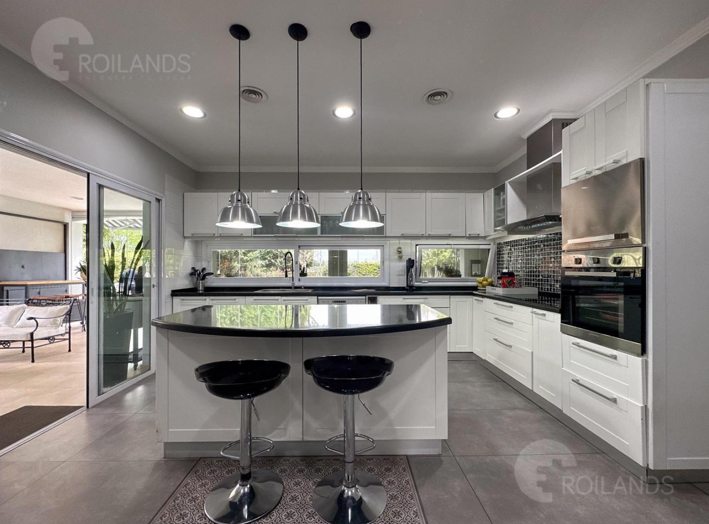 Foto de En Venta Casa en La Lomada Residencia de autor, sobre lote 1200m2, imagen 1