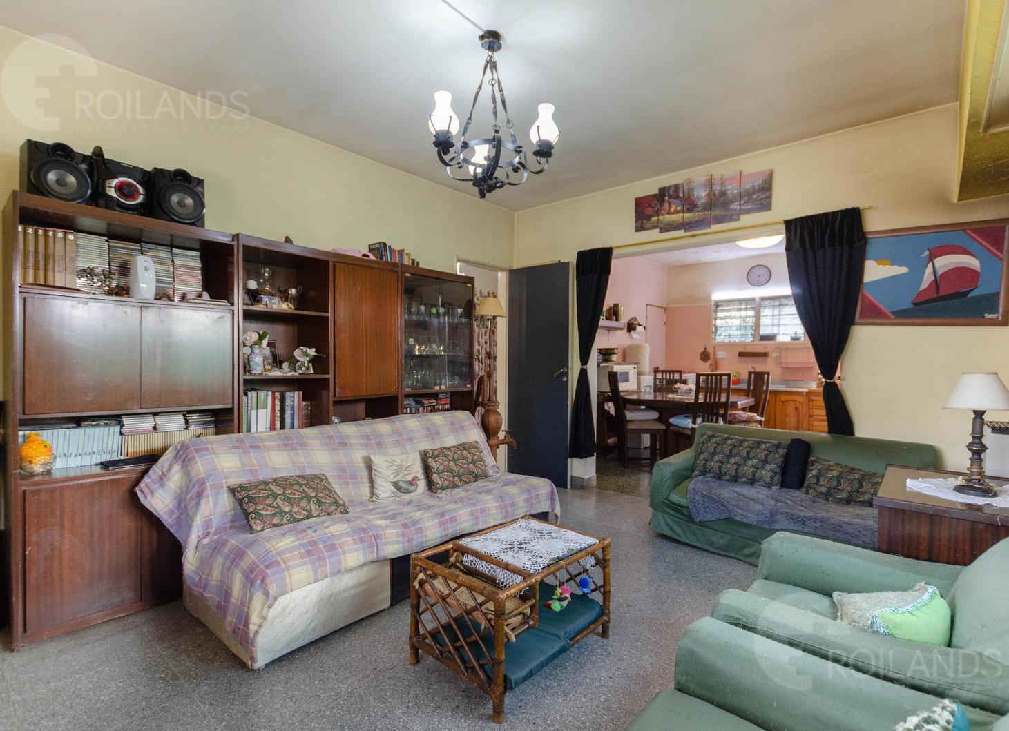 Foto de Venta Casa 3 ambientes con Jardin Pileta y Cochera, imagen 1