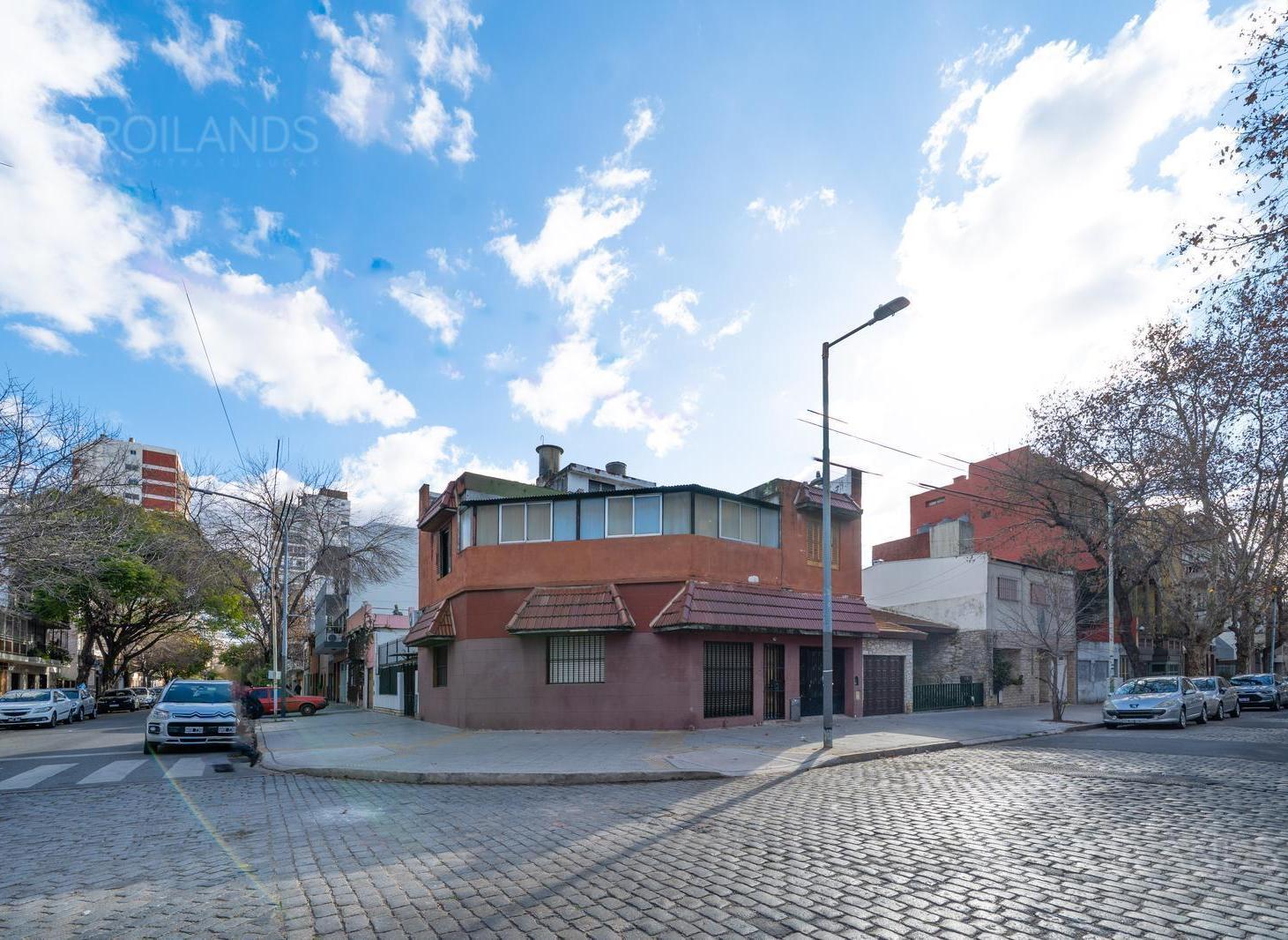 Foto de OPORTUNIDAD VENTA CASA EN ESQUINA 7 AMBIENTES USO COMERCIAL O VIVIENDA, imagen 2