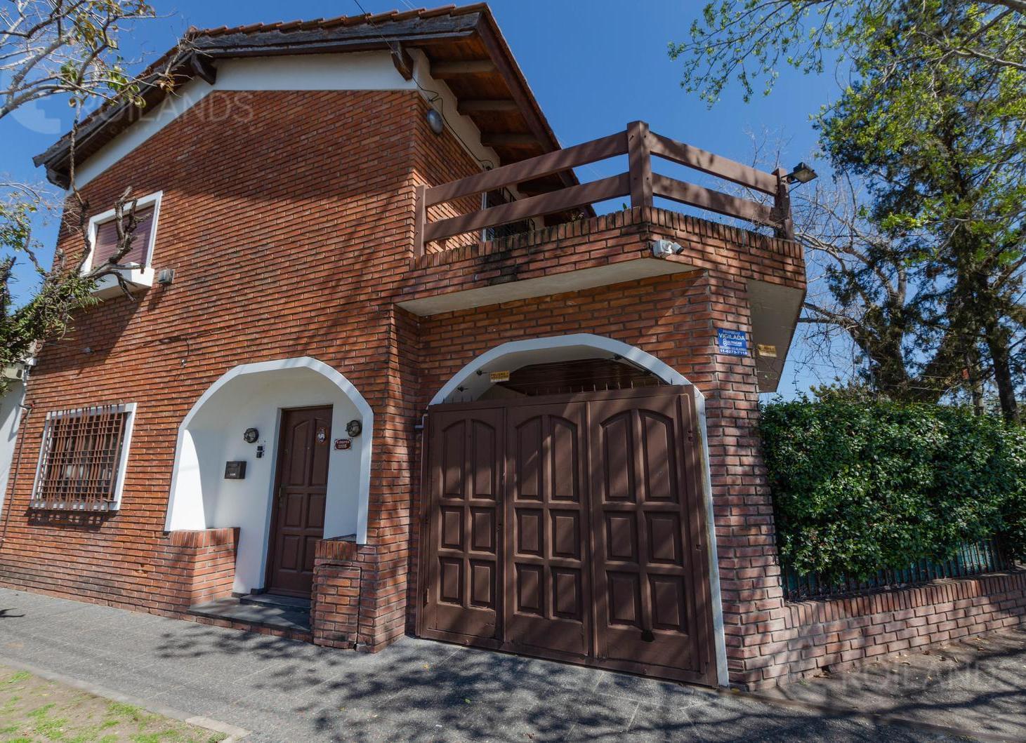 Foto de VENTA CASA 4 AMBIENTES CON JARDIN PARRILLA COCHERA TERRAZA CASTELAR SUR, imagen 4