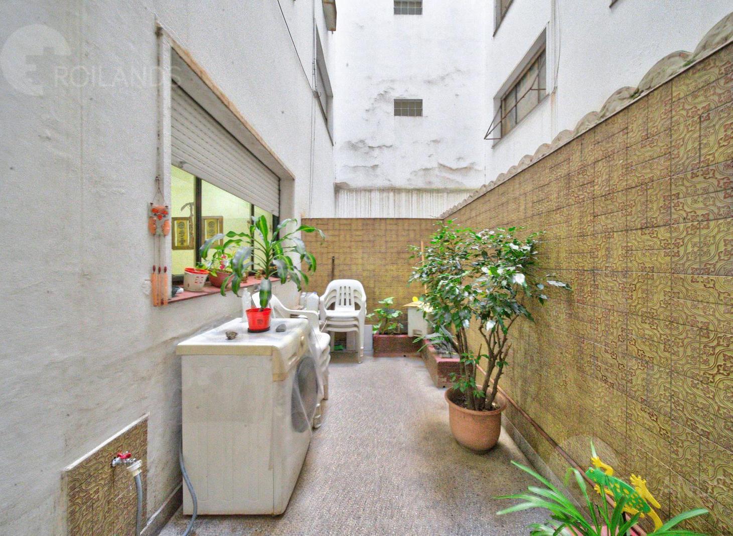 Foto de Venta Departamento 2 Ambientes en Zona Parque Rivadavia, imagen 4