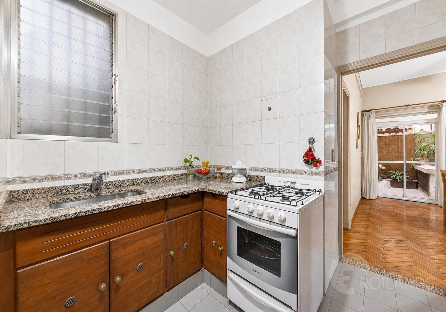Foto de Venta Departamento 2 Ambientes en Zona Parque Rivadavia, imagen 2