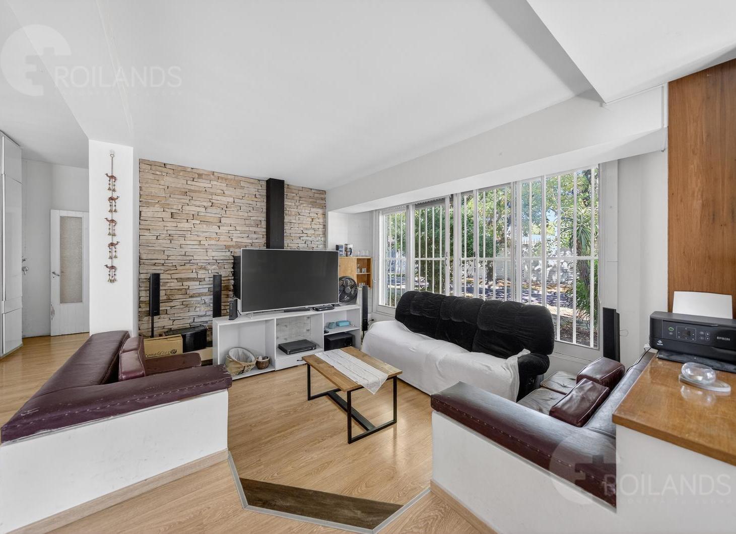 Foto de venta Casa 4 ambientes con jardín galeria cochera Campana, imagen 5