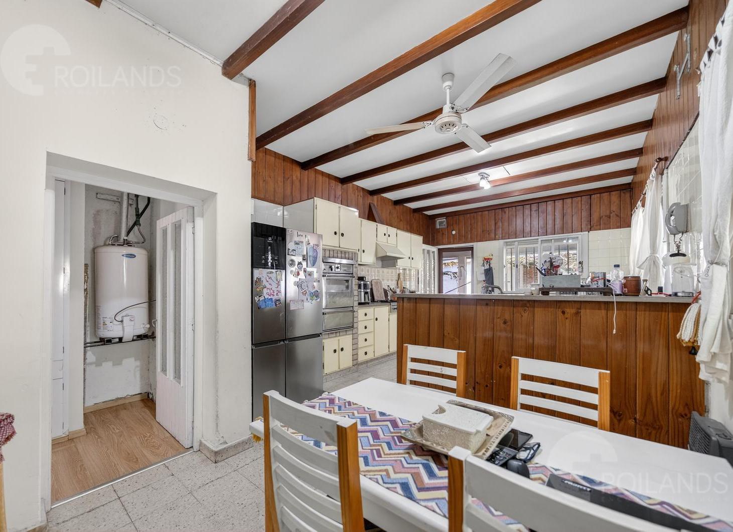 Foto de venta Casa 4 ambientes con jardín galeria cochera Campana, imagen 4